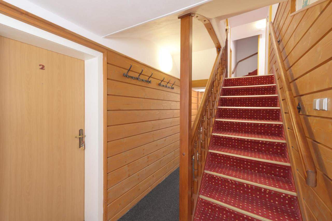 U Komarku Guest house 3*